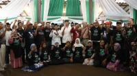 Deklarasi dukungan Alumni Bumbung Kosong deklarasi memberikan dukungan untuk pasangan calon Bupati Kediri dan calon Wakil Bupati Kediri nomor urut 1 Deny Widyanarko - Mudawamah dalam Pilkada 2024 di Kediri, Jawa Timur. (jatim.antaranews.com)