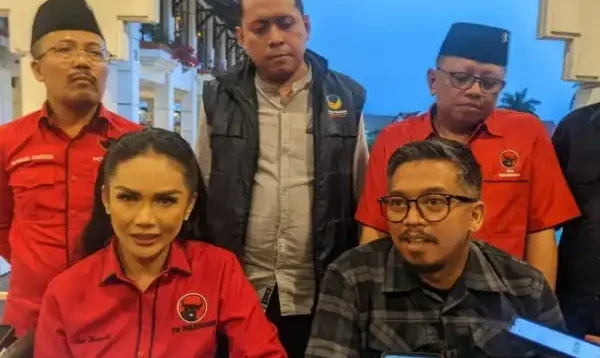 Paslon Krisdayanti dan Kresna Dewanata Phrosakh ingin pariwisata Kota Batu mendunia.(Foto: Prasetyo Lanang/JatimTIMES)