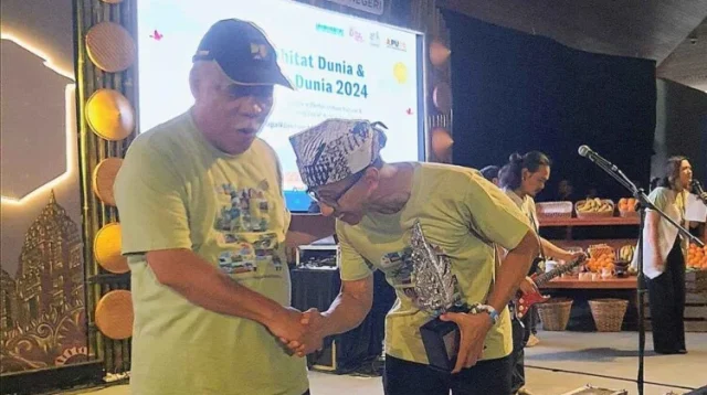Kegiatan merawat sumber mata air ini sudah dijadikan agenda tahunan dengan acara bertajuk Festival Mentari (Menjaga Mata Air) yang digelar setiap tahun di kabupaten banyuwangi.