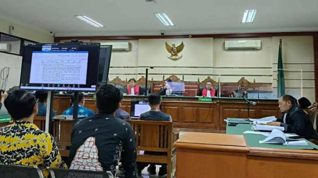 Sidang kasus dugaan korupsi pemotongan dana insentif Badan Pelayanan Pajak Daerah (BPPD) Sidoarjo di Pengadilan Tipikor PN Surabaya.