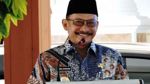 Bupati Situbondo Karna Suswandi. ANTARA/Novi Husdinariyanto/am.